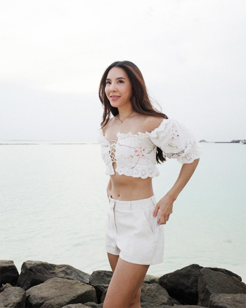 เบเบ้ ธันย์ชนก ชุดไปทะเลผู้หญิง