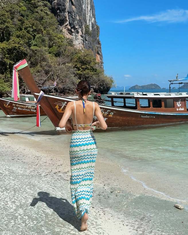 เนย โชติกา นุ่งบิกินี่ตัวจิ๋ว อวดหุ่นแซ่บ ทริปครอบครัว