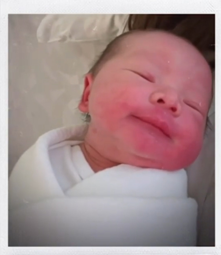 บี มาติกา คลอดลูก