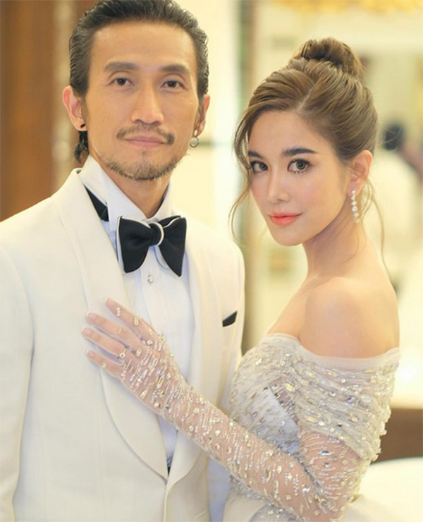 ก้อย รัชวิน, ชุดแต่งงาน