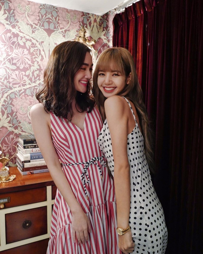 เดียร์น่า ลิซ่า 