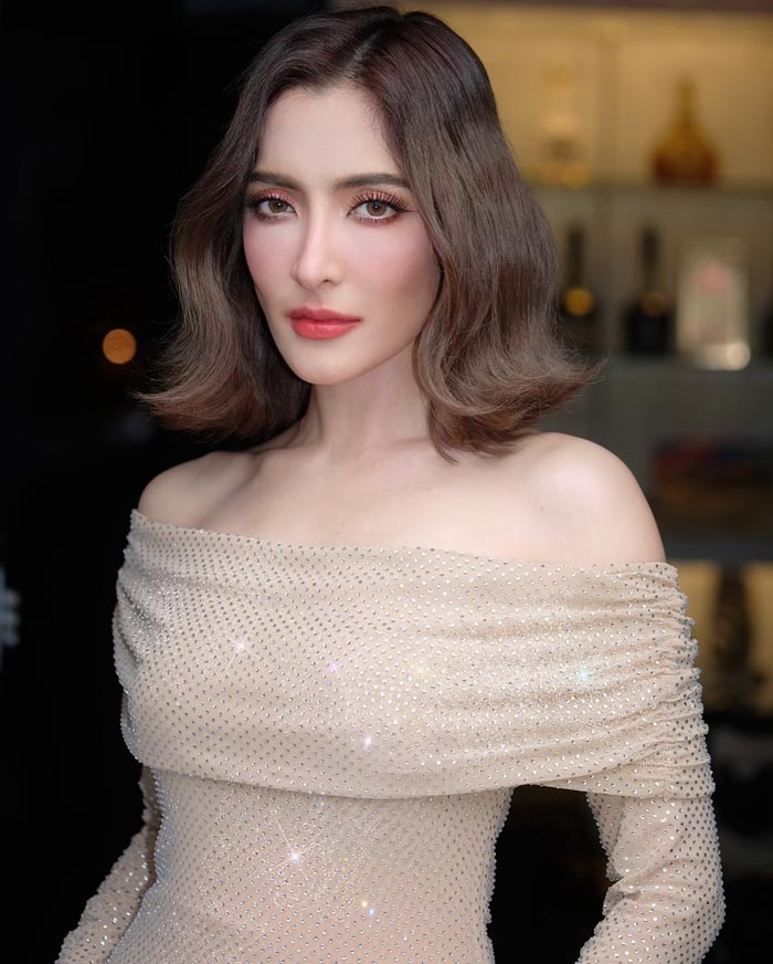 พิ้งค์ ตอบสัมพันธ์ ตุ้ย ธีรภัทร์