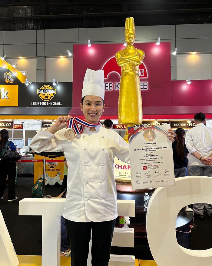 กระติ๊บ ชวัลกร แข่ง Professional chef ครั้งแรกในชีวิต คว้าเหรียญเงิน 