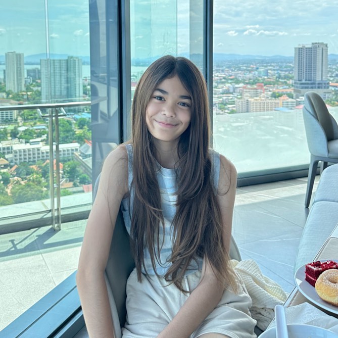 น้องลียา