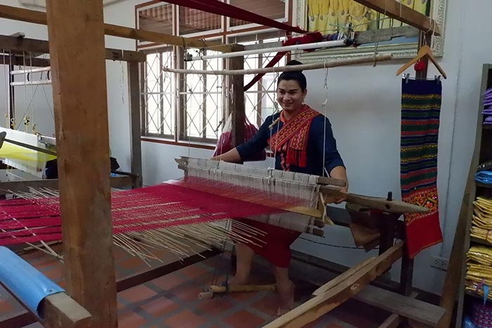 ลวดลายผ้าอู่ทอง