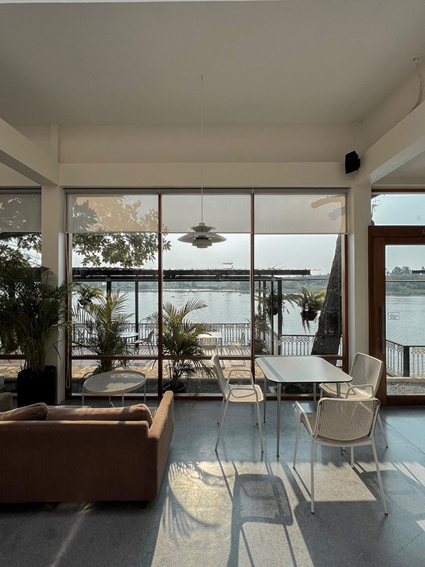 คาเฟ่ริมน้ำ ใกล้กรุงเทพ