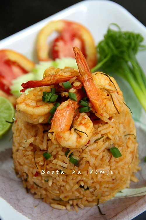 ข้าวผัดต้มยำ