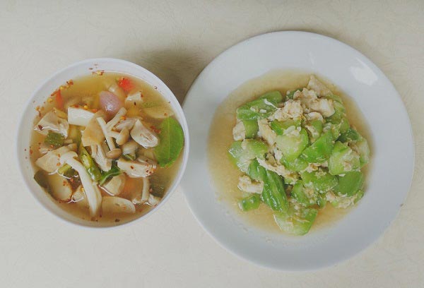 ผัดบวบใส่ไข่คลีน