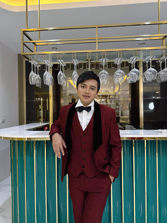 ไพบูลย์ แสงเดือน 