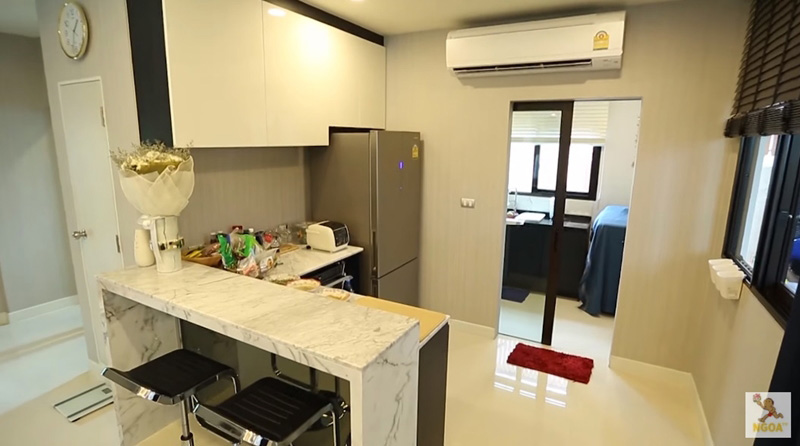 บ้านหนุ่ม กะลา