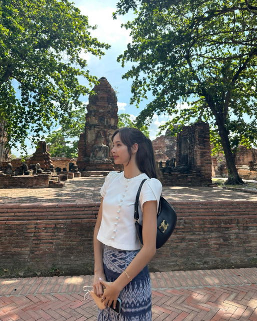 ลิซ่า BLACKPINK ประวัติ