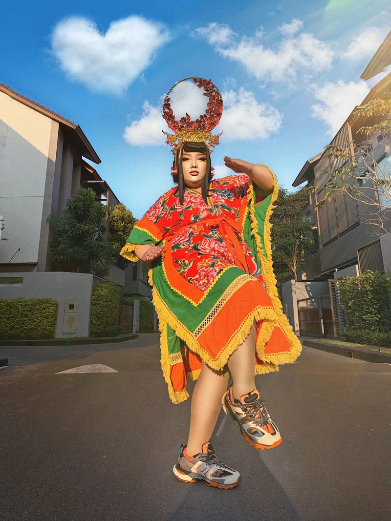 เอแคลร์ จือปาก