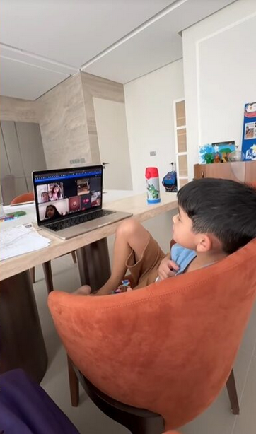 แองจี้ เฮสติ้งส์