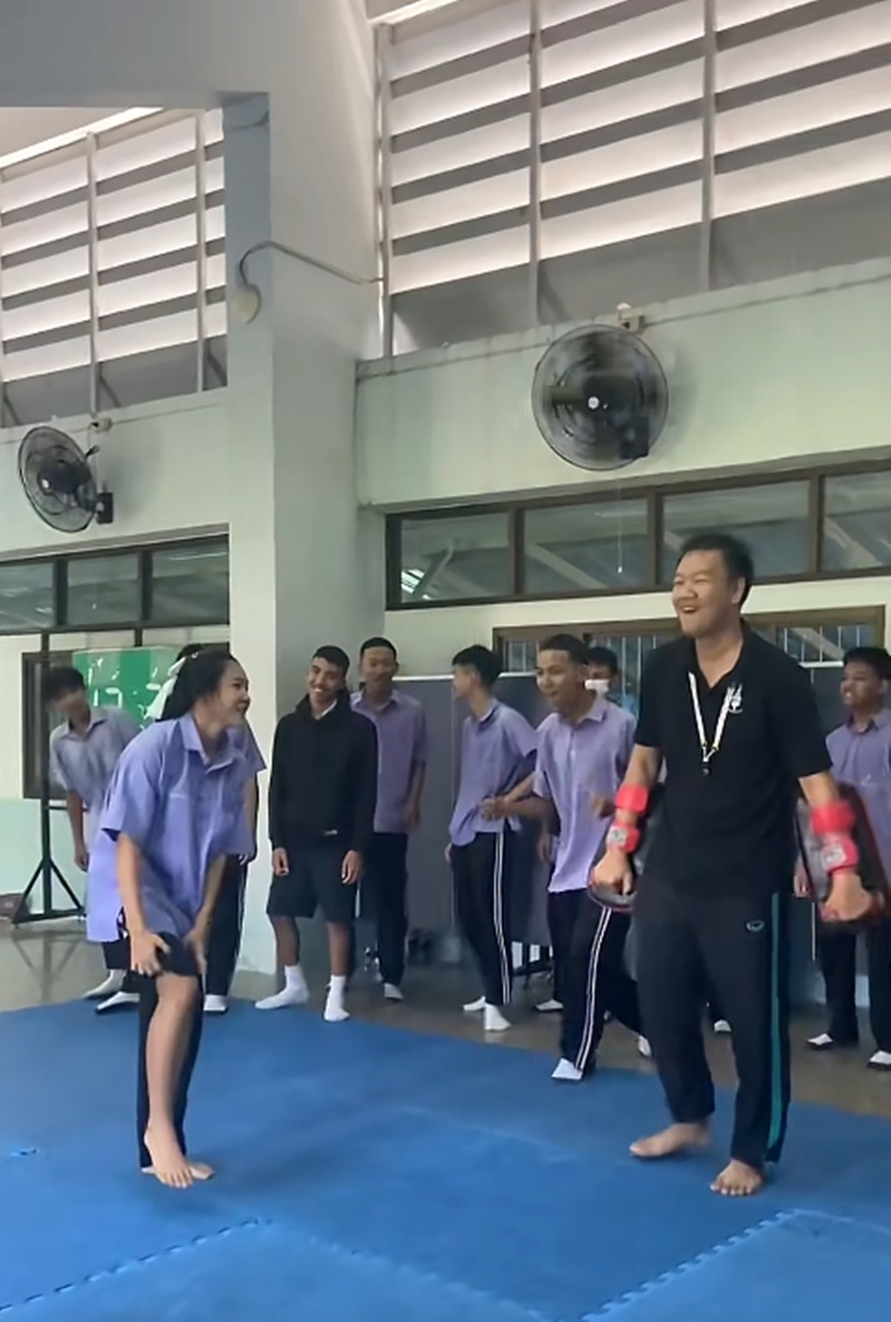 ซ้อมมวย