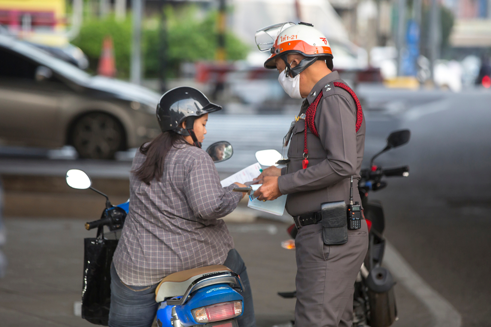 ใบขับขี่ผิดประเภทปรับเท่าไร