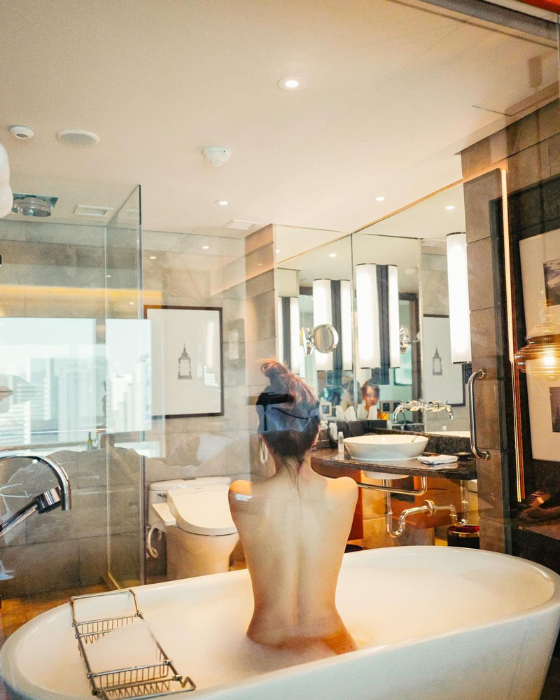 หญิงแย้ นนทพร