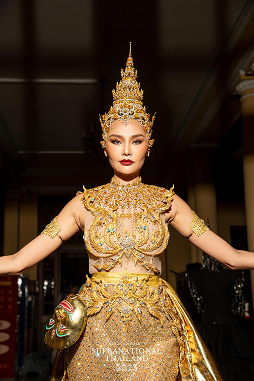 เฟิร์ส ภัทราพร miss supranational