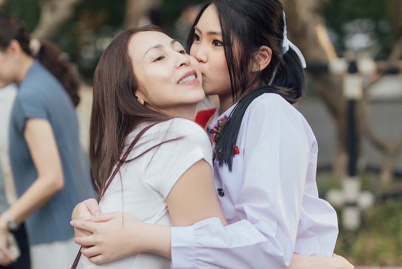 กิ๊ก สุวัจนี ใจฟู น้องธาช่า ลูกสาวคนที่สอง จบ ม.6 พร้อมเข้าสู่วัยมหาวิทยาลัยแล้ว