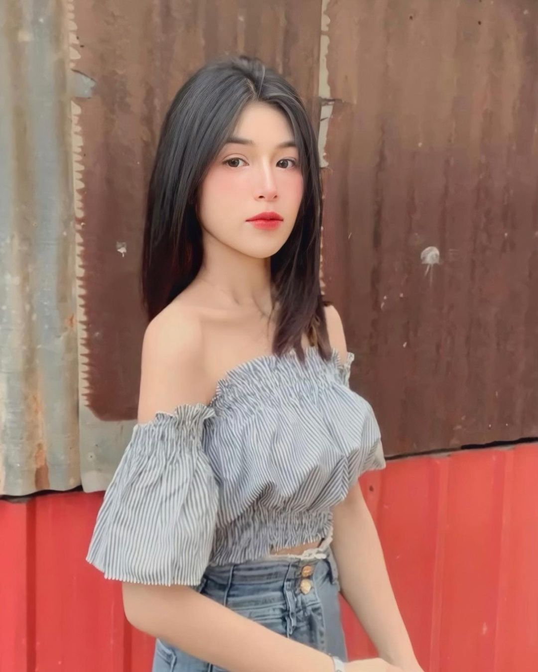 อ๋อมแอ๋ม ปิยธิดา โพธิ์ไทร
