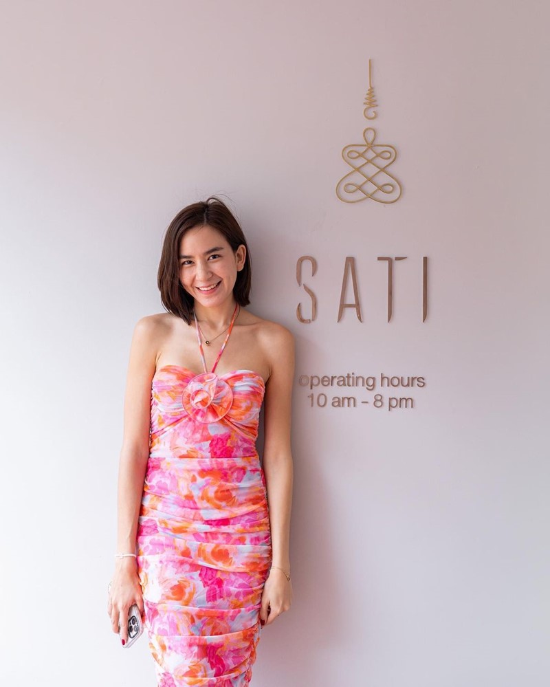 พลอย ชิดจันทร์