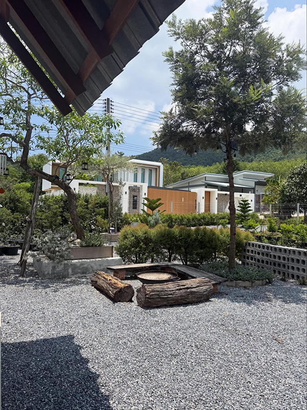 แบบบ้านบ้านและสวนบนเขา