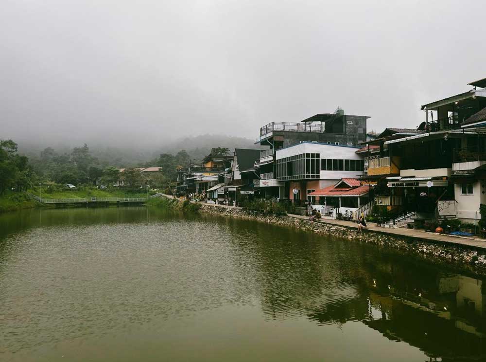 ที่พักอีต่อง