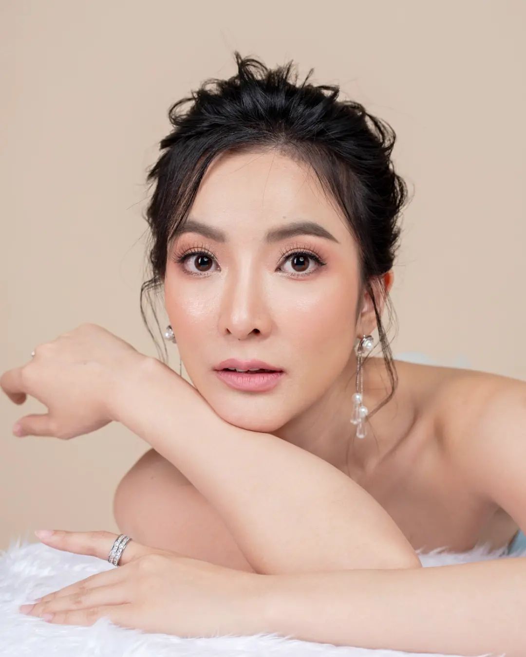 อาย วราไพรินทร์