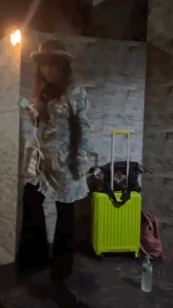 ข่าวหนุ่มผวา ป้าคลั่งรัก