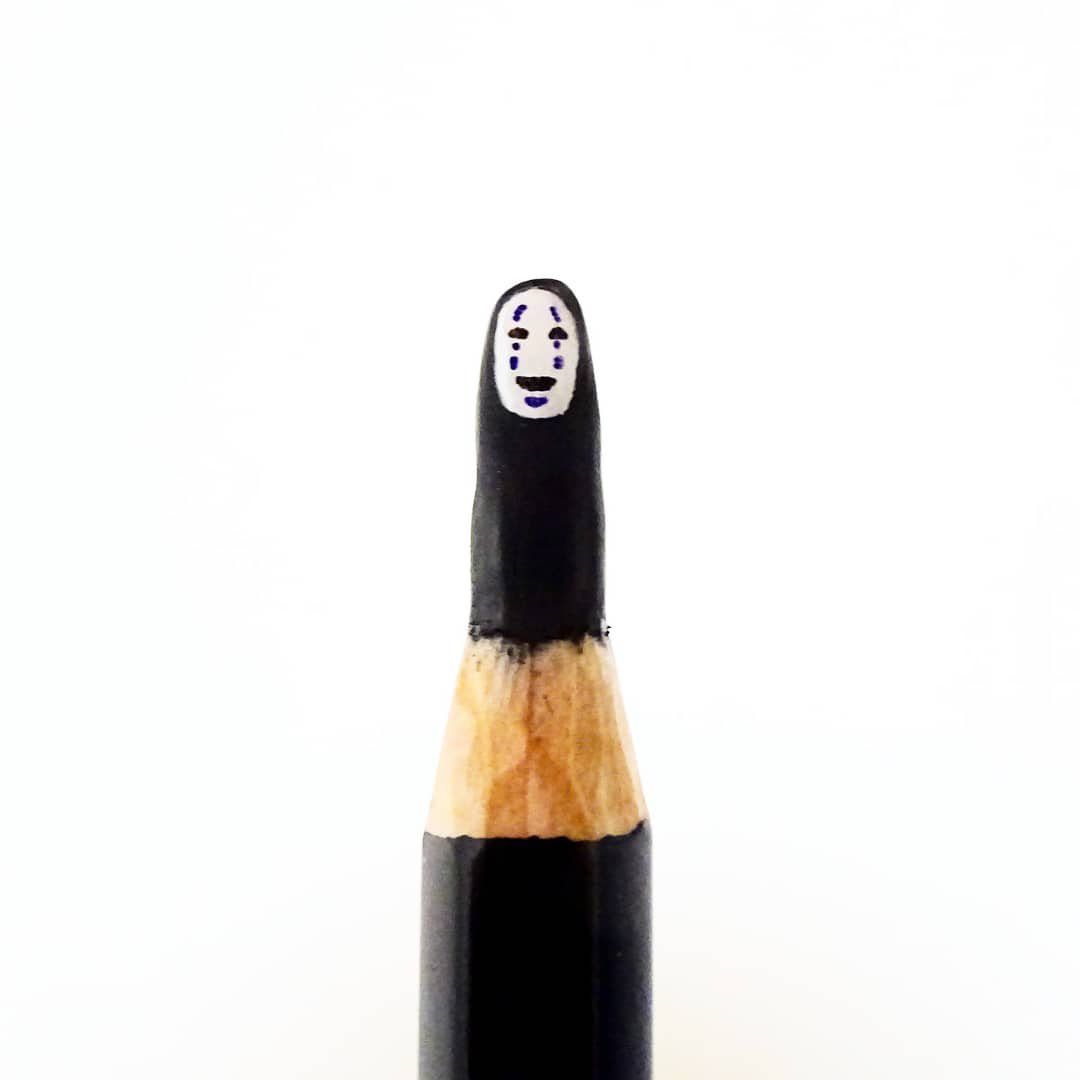 แกะสลักไส้ดินสอ