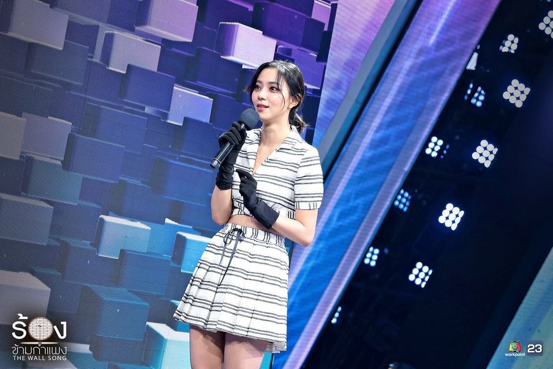 The Wall Song ร้องข้ามกำแพง