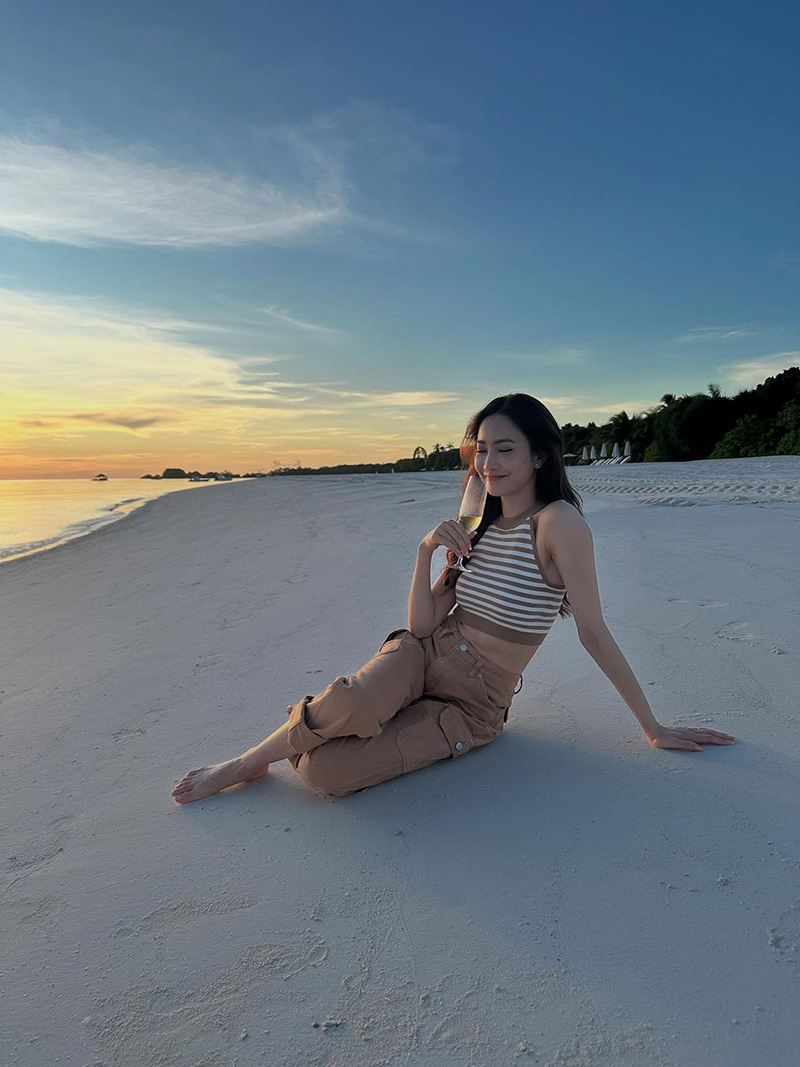 แต้ว ณฐพร เสิร์ฟภาพฮอตจากทะเลฟิลิปปินส์