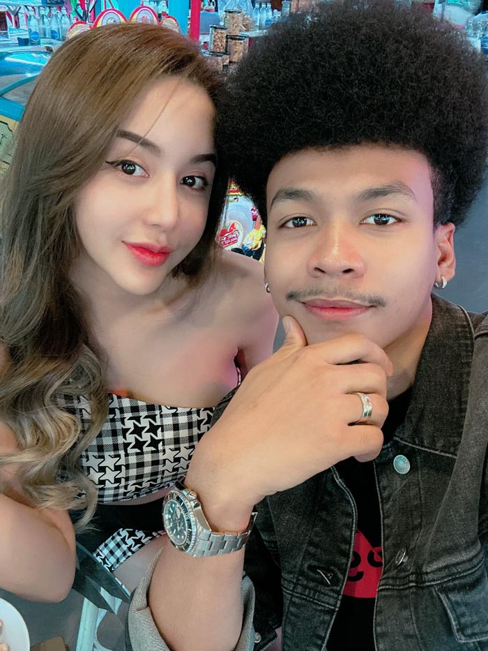 โชค รถแห่