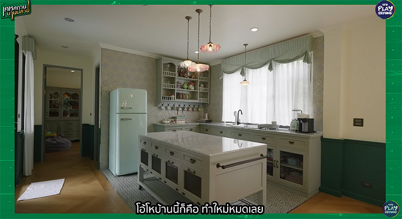 บ้านยายหนิง