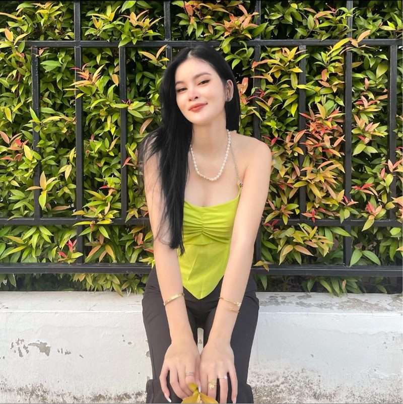 เอ๋ มิรา