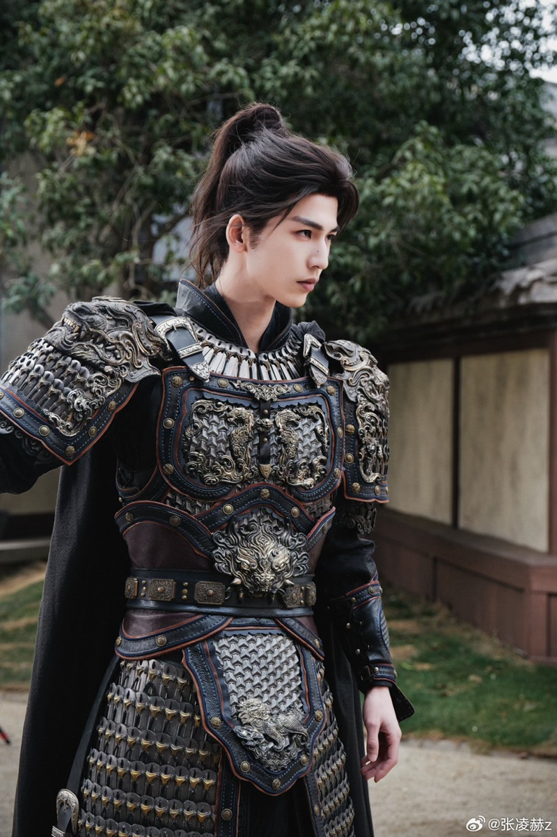 จางหลิงเฮ่อ พระเอก ล่าหยก