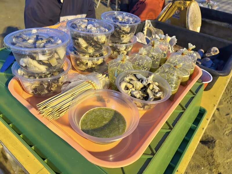 ตลาดเด็ดพัทยา-สัตหีบ ตลาดประมงพื้นบ้าน จอมเทียน