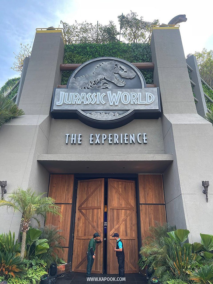 Jurassic World: The Experience