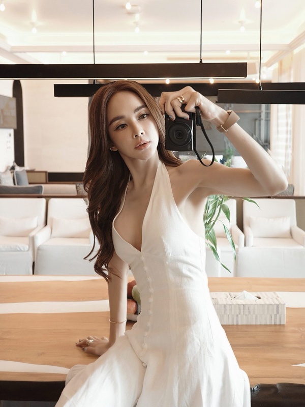 เป้ย ปานวาด อวดหุ่นเซี้ยะในชุดบิกินี่