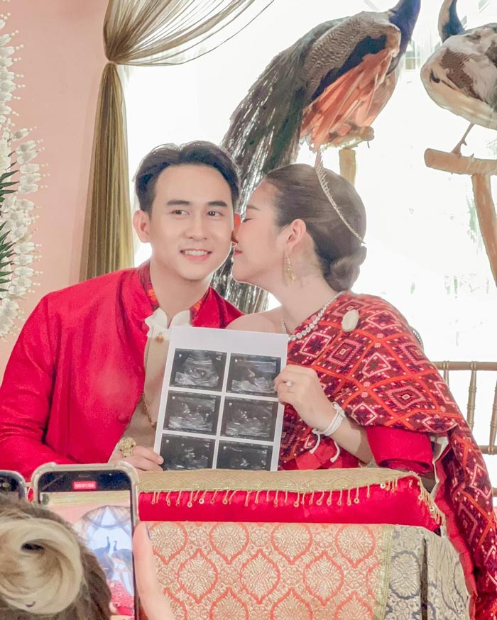 ธัญญ่า อาโล่ หมั้น