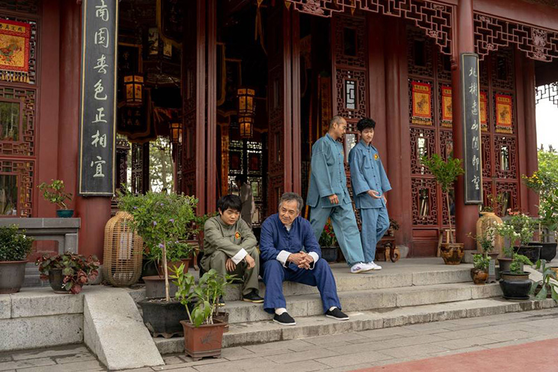 ลี ฟง มิสเตอร์ฮาน ในหนัง Karate Kid Legends