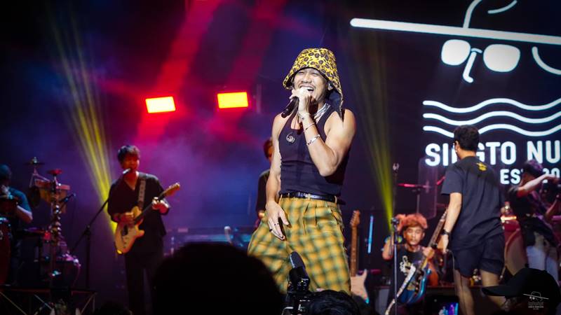 สิงโต นำโชค