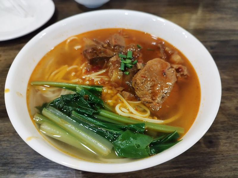 ติ่งไท้ฝู ถนนจันทน์