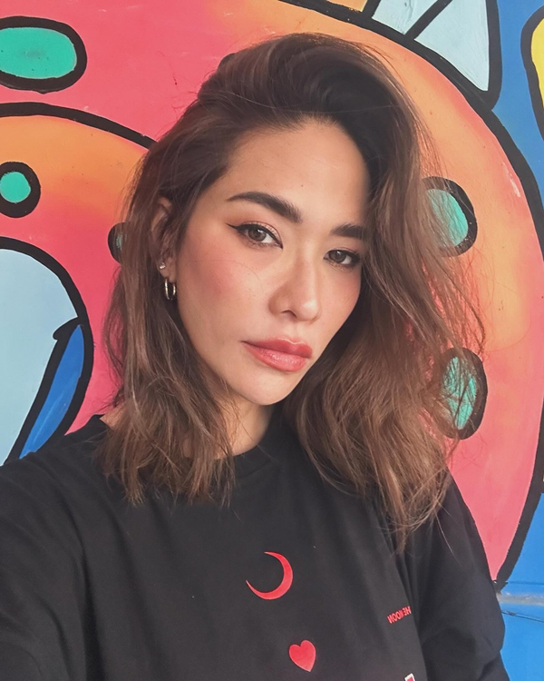 พลอย เฌอมาลย์