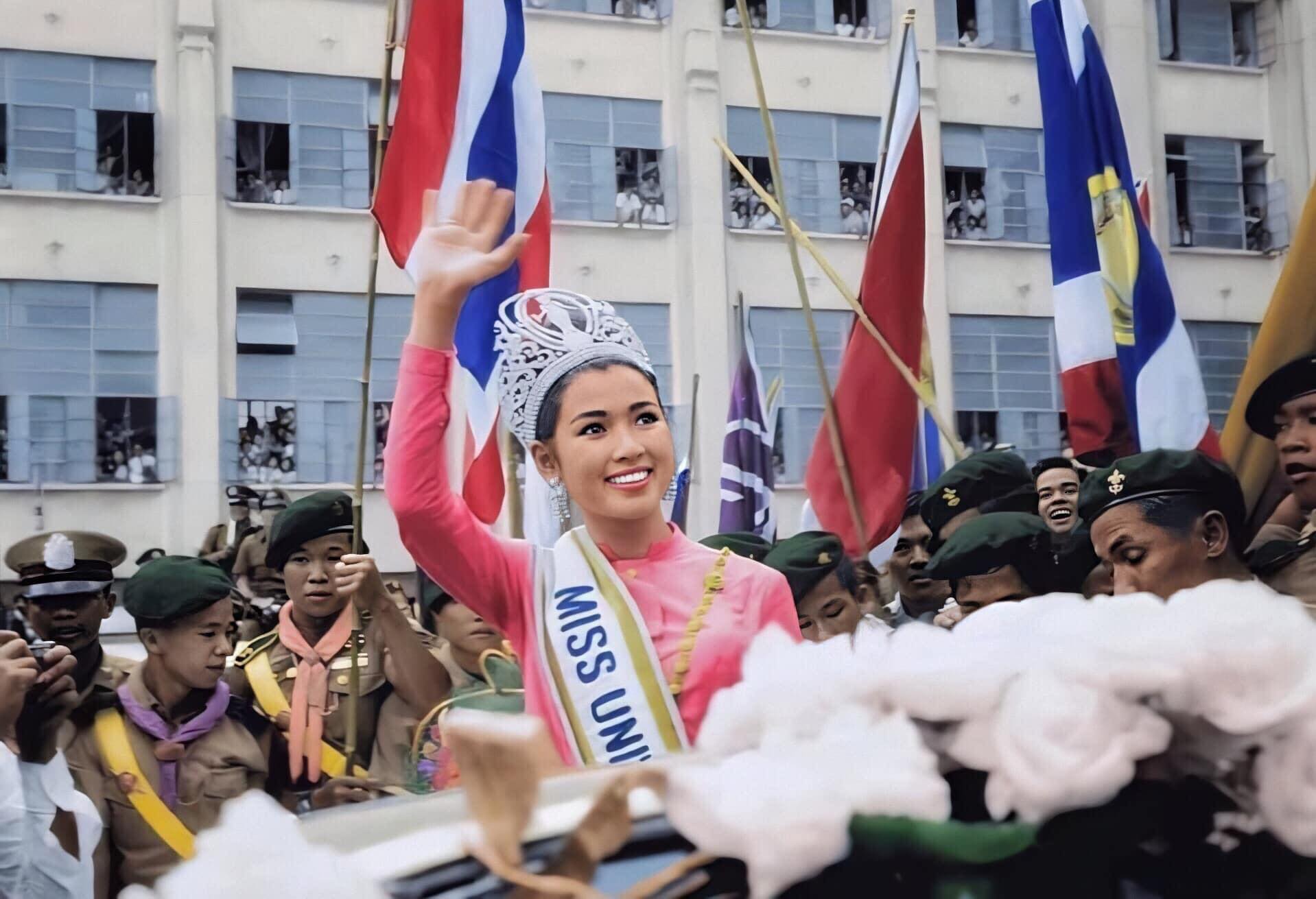 อาภัสรา หงสกุล