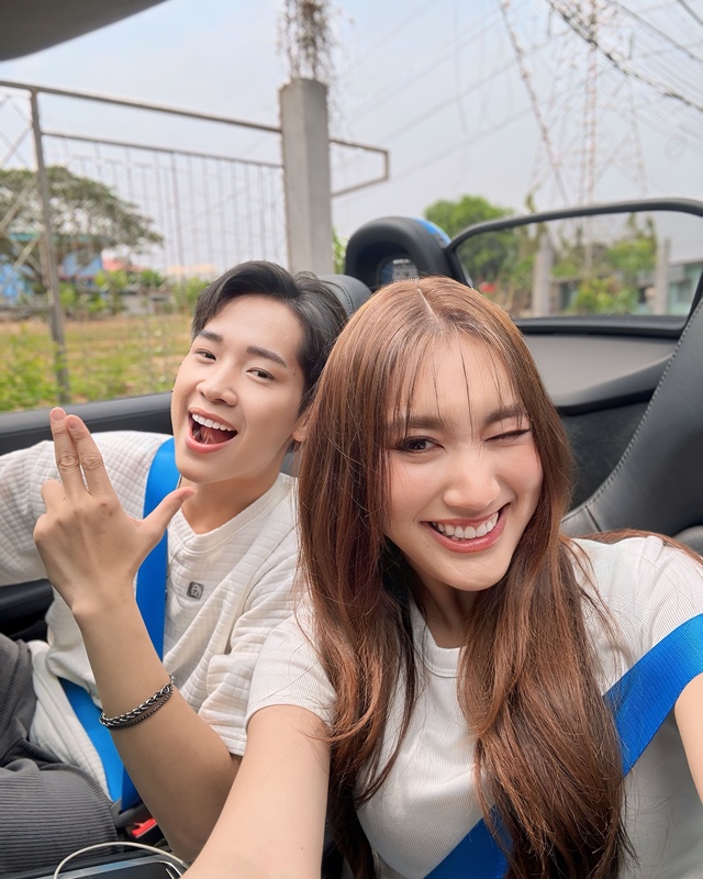 เบส รักษ์วนีย์ ขอบคุณหนุ่มคนนี้ ซื้อ iPhone 17 ให้