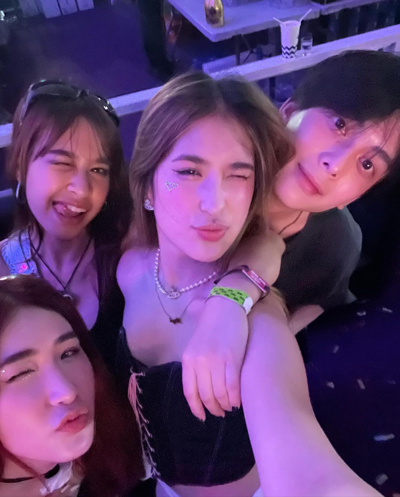 น้องอชิ - น้องมิย่า เที่ยวปาร์ตี้สงกรานต์ พ่อฟลุค 