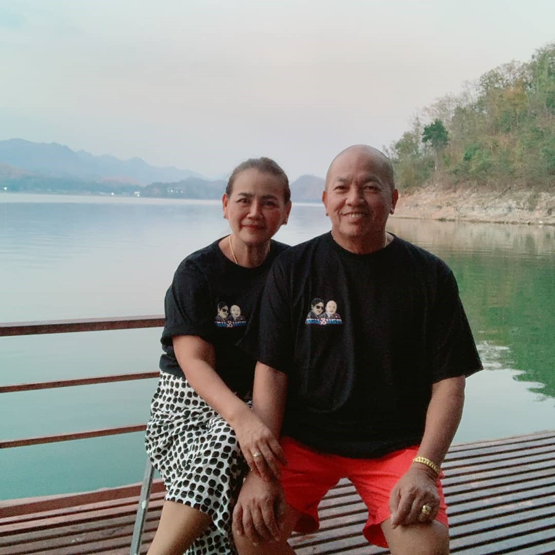 ค่อม ชวนชื่น