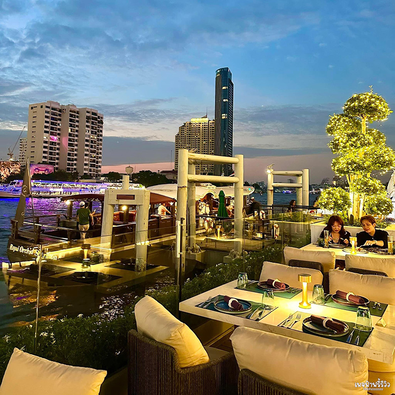 ร้านอาหารวาเลนไทน์ Siam Yacht Club