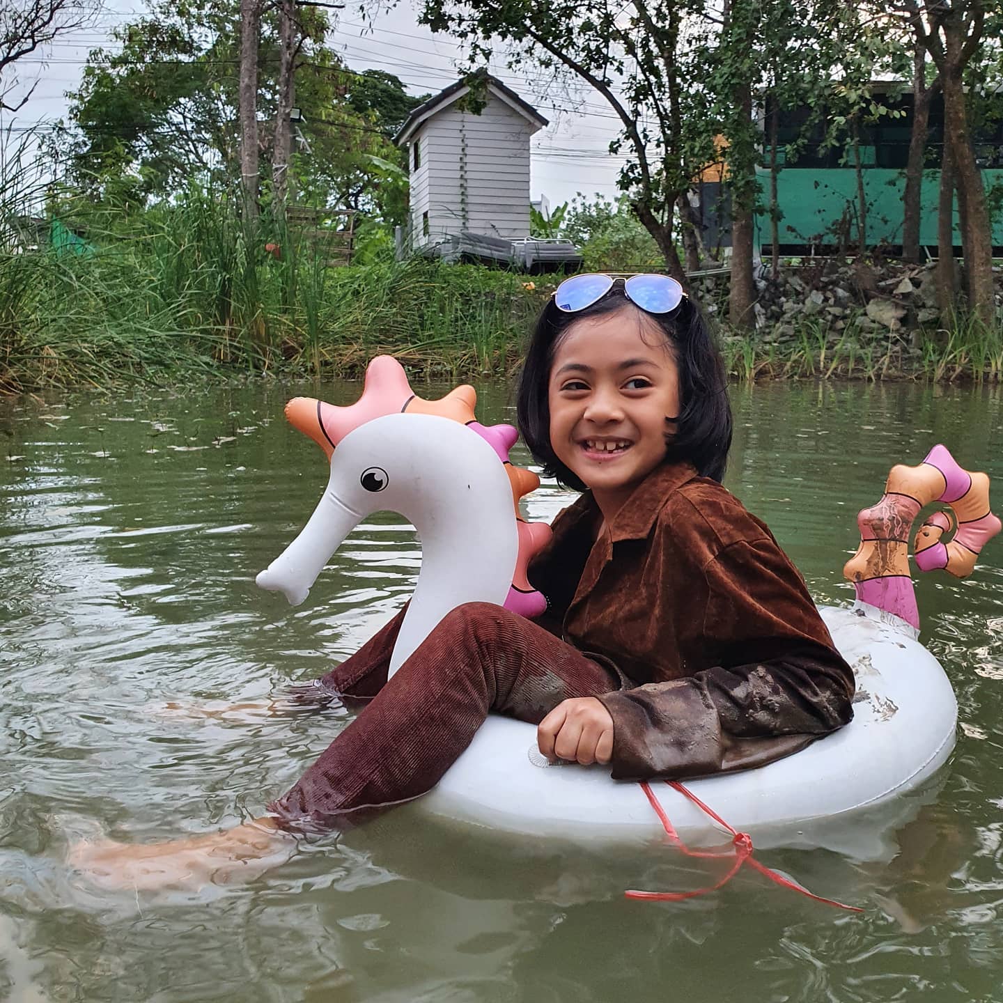 แน็ก ชาลี