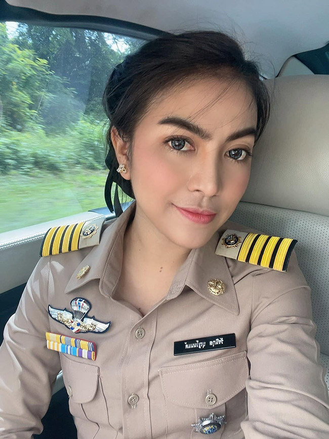 ผู้ใหญ่บ้าน